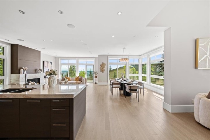 Photo 10 at 2972 Burfield Place, Cypress Park Estates, West Vancouver