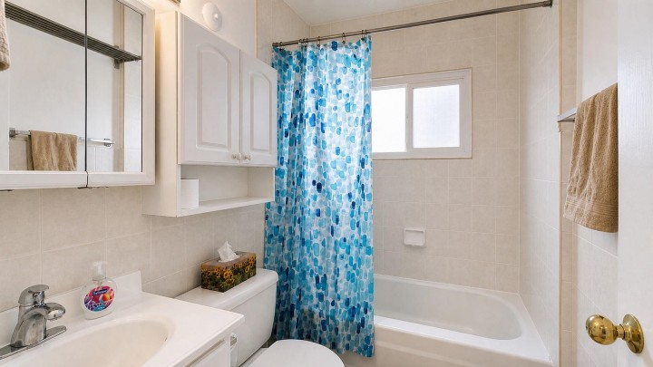Photo 13 at 4458 Skeena Street, Renfrew Heights, Vancouver East
