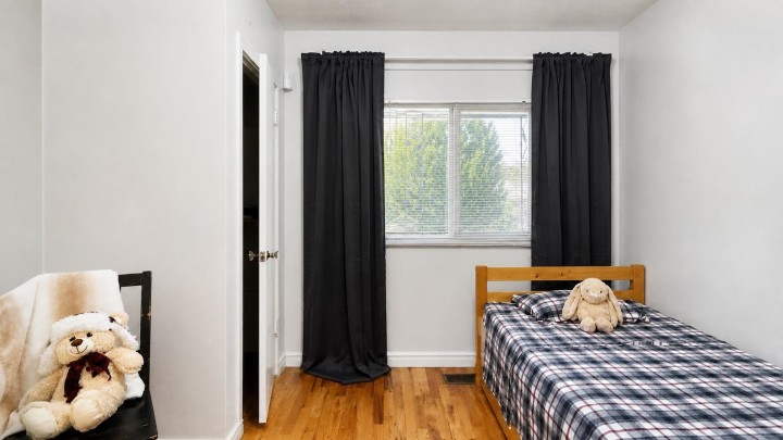 Photo 11 at 4458 Skeena Street, Renfrew Heights, Vancouver East