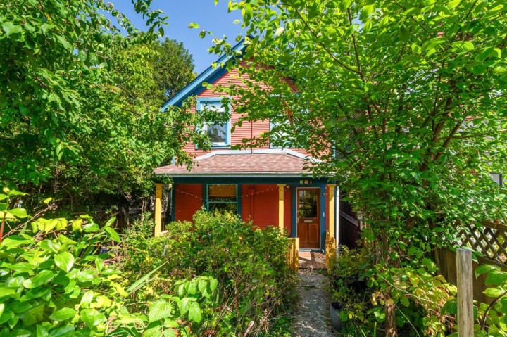 Photo 2 at 473 E 6th Avenue, Mount Pleasant VE, Vancouver East