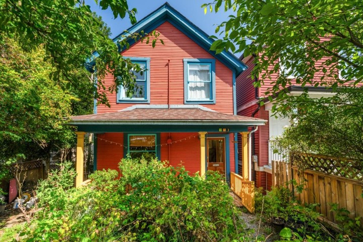 Photo 1 at 473 E 6th Avenue, Mount Pleasant VE, Vancouver East