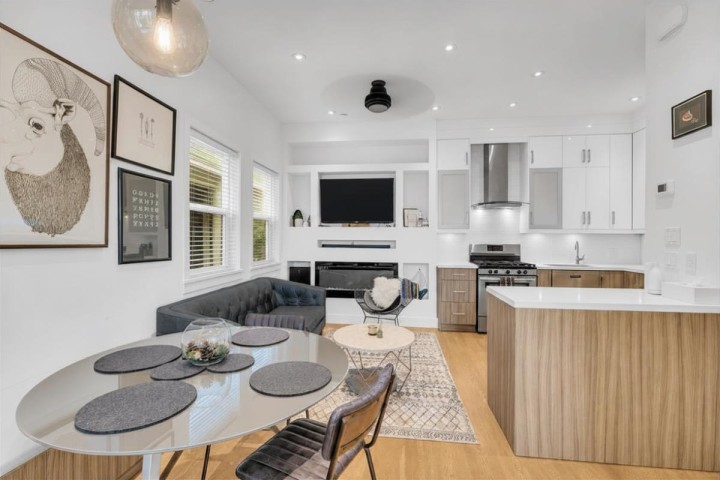 Photo 7 at 2 - 1136 E Pender Street, Strathcona, Vancouver East