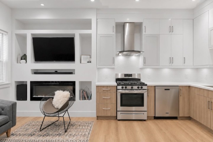 Photo 1 at 2 - 1136 E Pender Street, Strathcona, Vancouver East