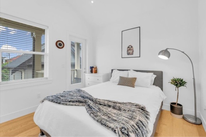 Photo 10 at 2 - 1136 E Pender Street, Strathcona, Vancouver East