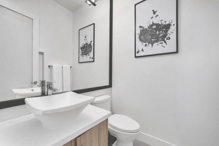 Photo 15 at 2 - 1136 E Pender Street, Strathcona, Vancouver East