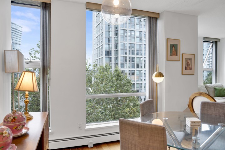 Photo 12 at 905 - 1008 Cambie Street, Yaletown, Vancouver West