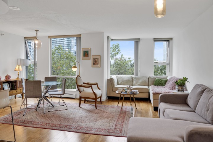 Photo 1 at 905 - 1008 Cambie Street, Yaletown, Vancouver West