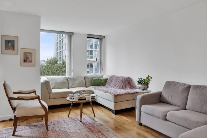 Photo 8 at 905 - 1008 Cambie Street, Yaletown, Vancouver West
