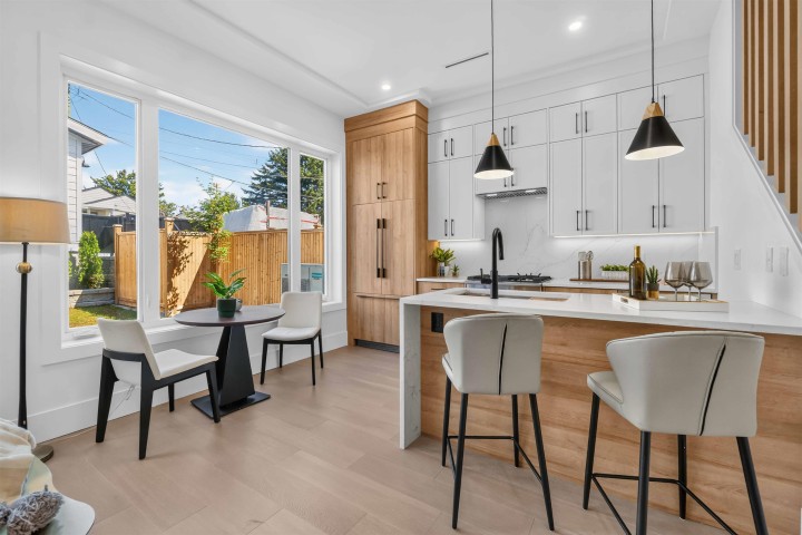 Photo 6 at 2 - 3271 E Georgia Street, Renfrew VE, Vancouver East