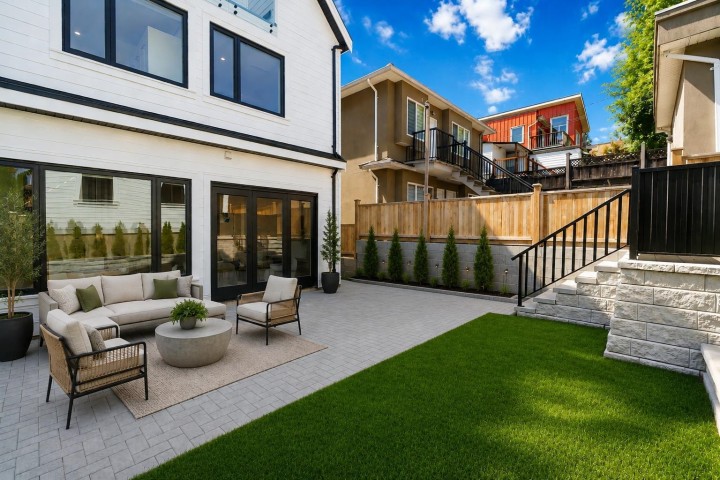 Photo 30 at 2 - 3271 E Georgia Street, Renfrew VE, Vancouver East