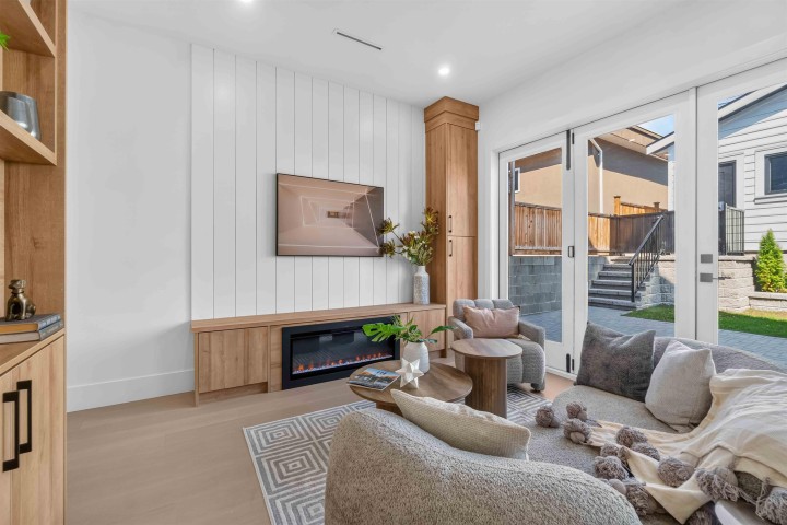 Photo 8 at 2 - 3271 E Georgia Street, Renfrew VE, Vancouver East