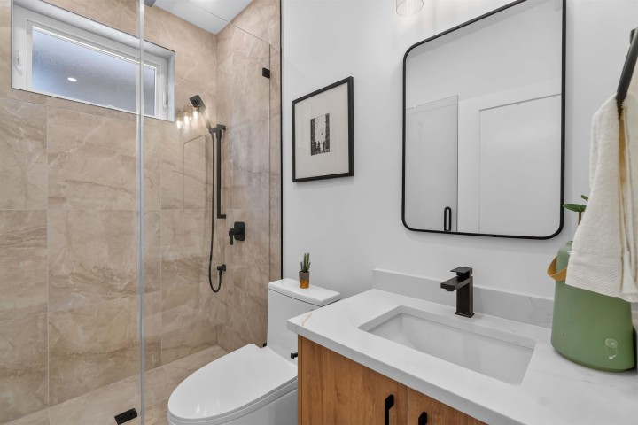 Photo 21 at 2 - 3271 E Georgia Street, Renfrew VE, Vancouver East