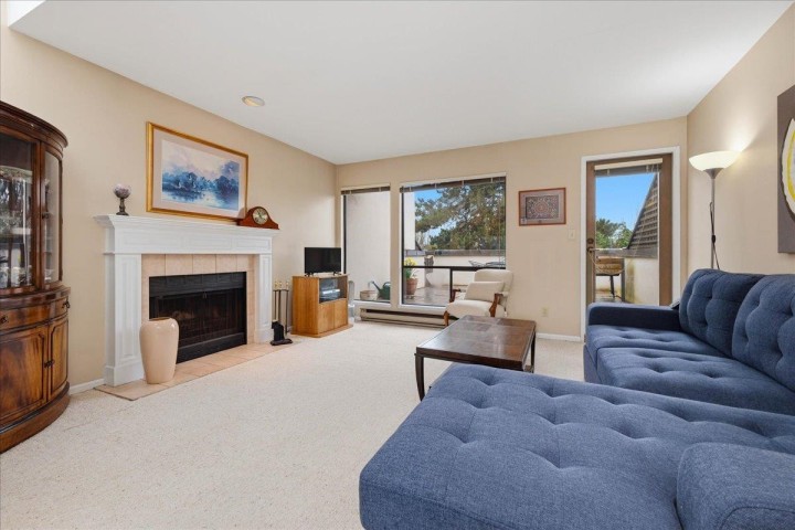 Photo 2 at 6 - 5730 Carnarvon Street, Kerrisdale, Vancouver West