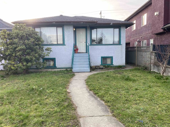 Photo 1 at 6779 Main Street, South Vancouver, Vancouver East