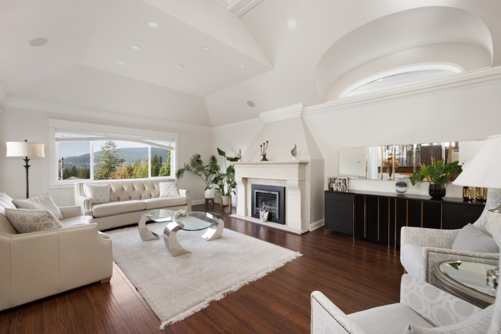 Photo 10 at 4050 St. Pauls Avenue, Upper Lonsdale, North Vancouver
