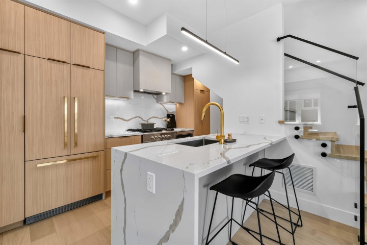 Photo 7 at 3 - 550 Kaslo Street, Renfrew VE, Vancouver East