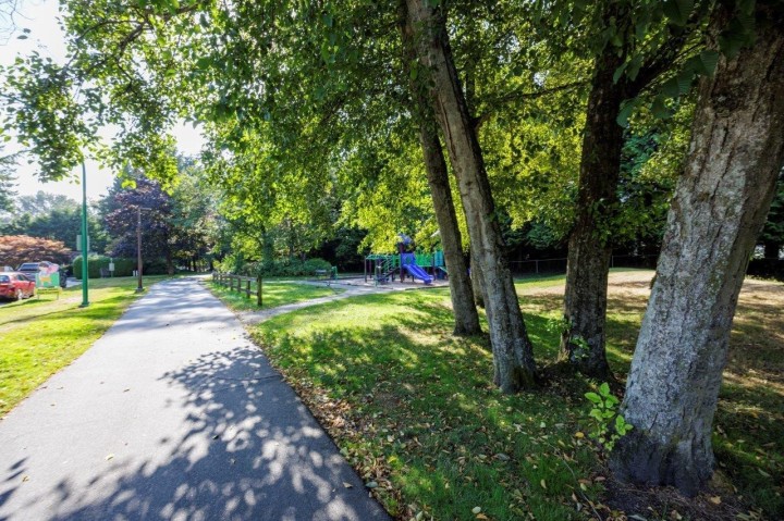 Photo 3 at 1161 Redwood Street, Norgate, North Vancouver
