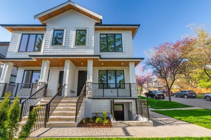 Photo 1 at 4005 W 35th Avenue, Dunbar, Vancouver West