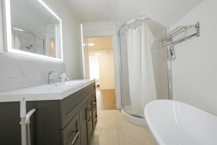 Photo 12 at 3874 W 13th Avenue, Point Grey, Vancouver West