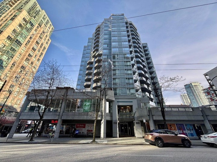 Photo 19 at 809 - 1212 Howe Street, Downtown VW, Vancouver West