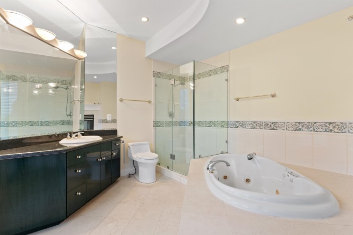 Photo 19 at 2189 Argyle Avenue, Dundarave, West Vancouver