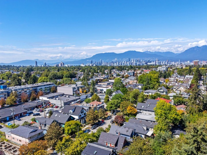 Photo 31 at 1 - 4463 Walden Street, Main, Vancouver East