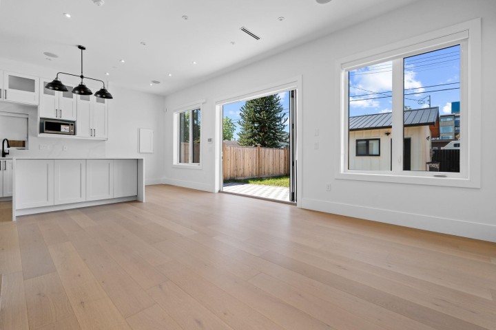 Photo 6 at 2 - 4463 Walden Street, Main, Vancouver East
