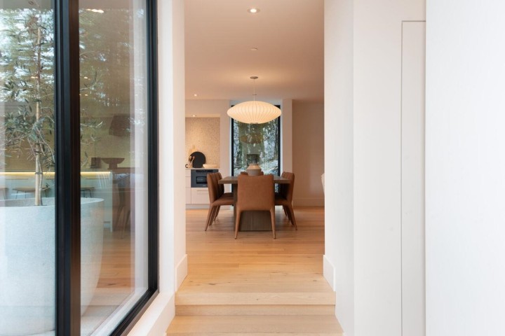 Photo 11 at 4181 Rose Crescent, Sandy Cove, West Vancouver