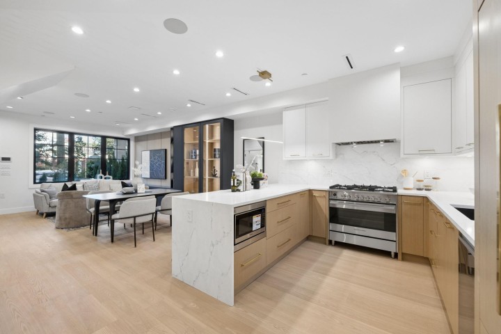 Photo 13 at 2617 Carolina Street, Mount Pleasant VE, Vancouver East