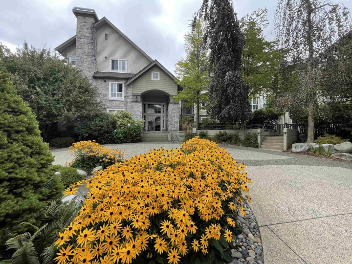 Photo 1 at 263 - 1100 E 29th Street, Lynn Valley, North Vancouver