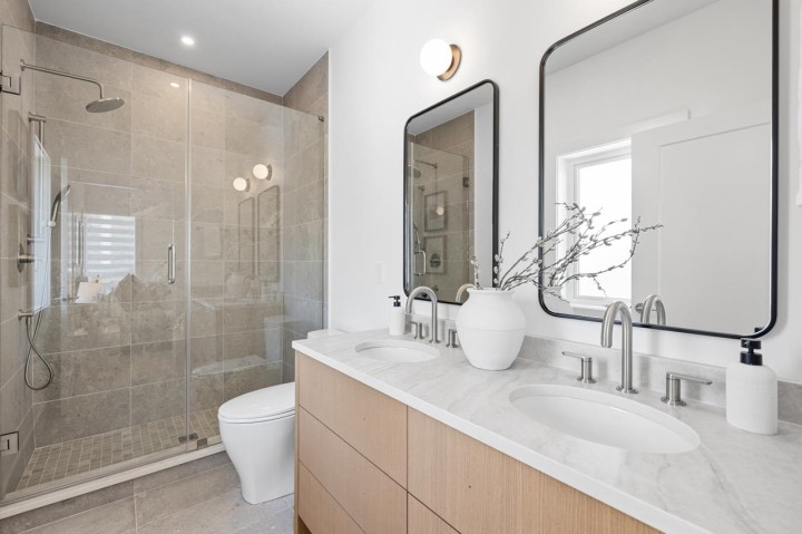 Photo 22 at A - 4258 Sophia Street, Main, Vancouver East