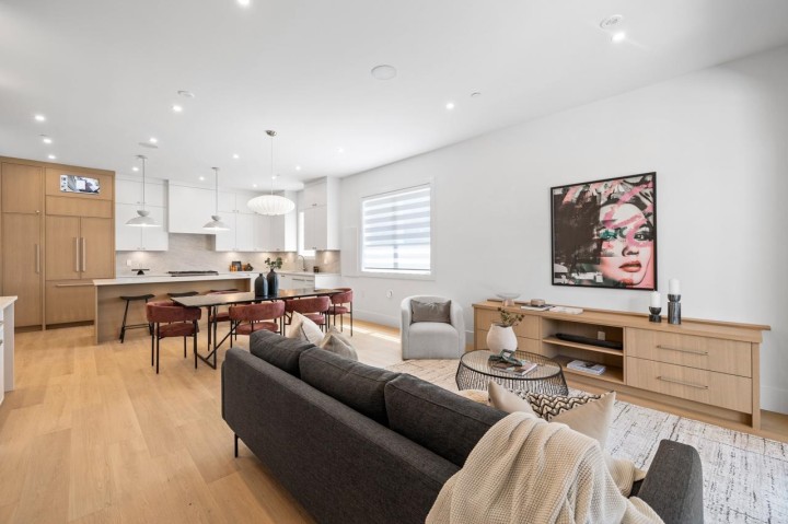 Photo 10 at A - 4258 Sophia Street, Main, Vancouver East