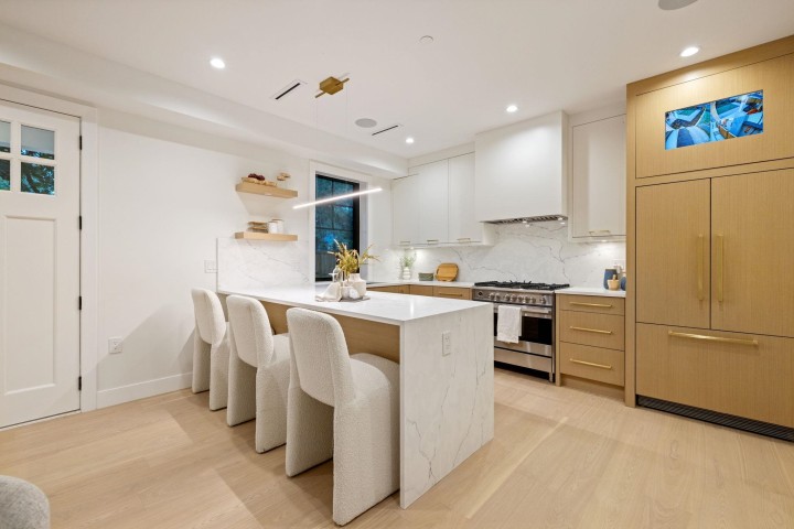 Photo 12 at 588 E 10th Avenue, Mount Pleasant VE, Vancouver East