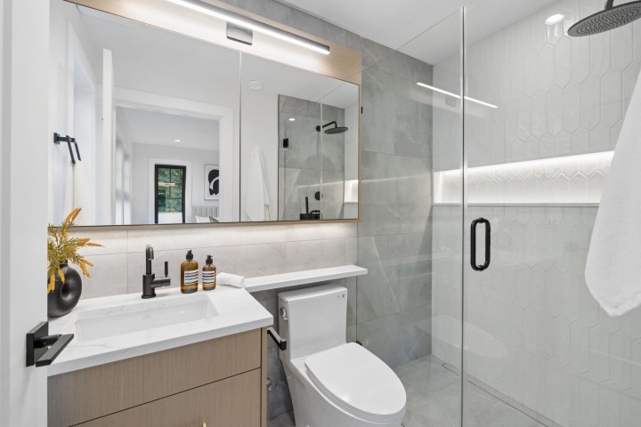 Photo 21 at 588 E 10th Avenue, Mount Pleasant VE, Vancouver East
