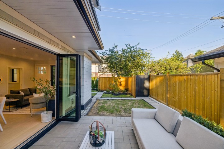 Photo 27 at 2619 Carolina Street, Mount Pleasant VE, Vancouver East