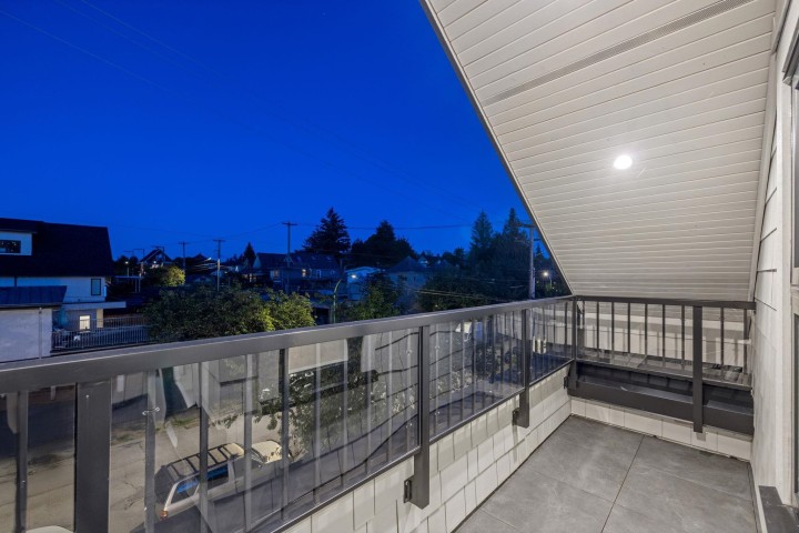 Photo 32 at 2619 Carolina Street, Mount Pleasant VE, Vancouver East