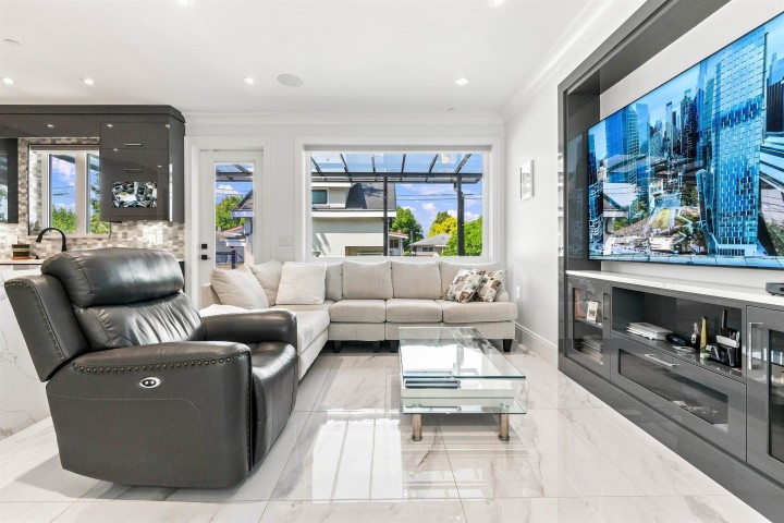 Photo 16 at 5577 Inverness Street, Knight, Vancouver East