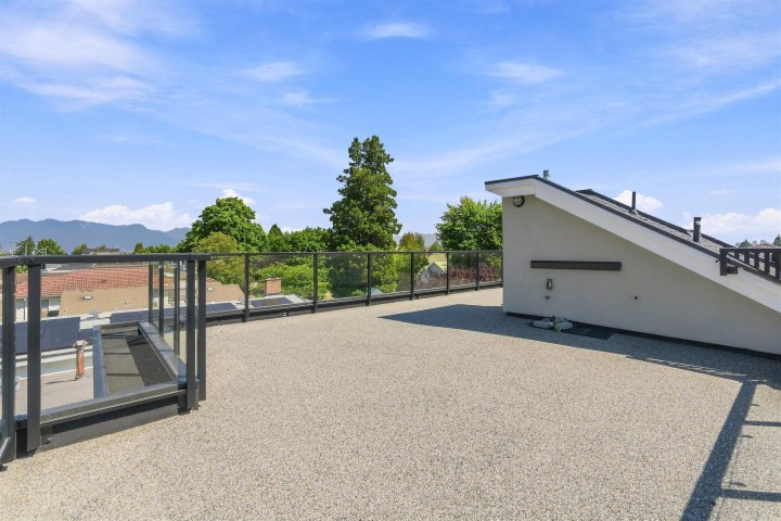 Photo 32 at 5577 Inverness Street, Knight, Vancouver East