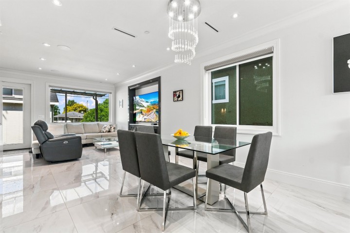 Photo 5 at 5577 Inverness Street, Knight, Vancouver East