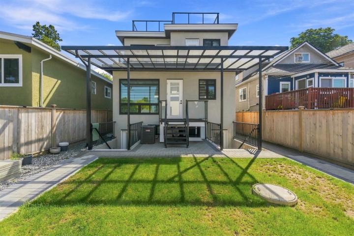 Photo 35 at 5577 Inverness Street, Knight, Vancouver East