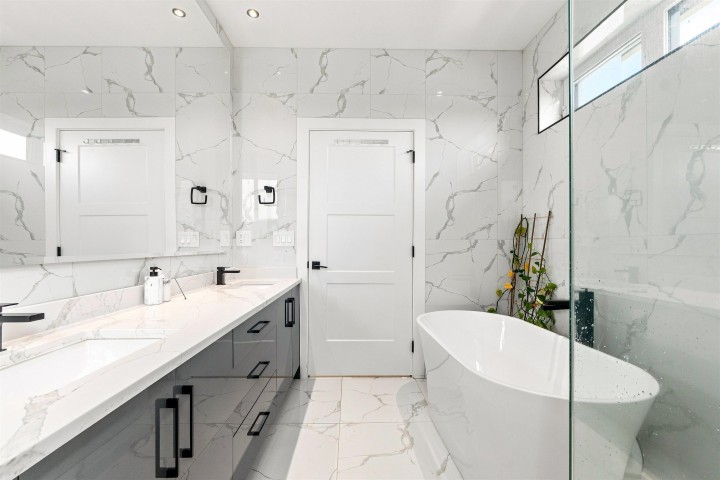 Photo 25 at 5577 Inverness Street, Knight, Vancouver East