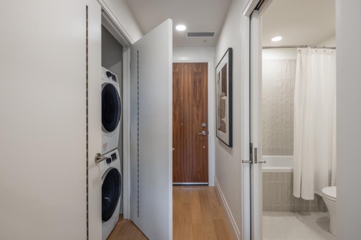 Photo 10 at 410 - 2550 Garden Drive, Grandview Woodland, Vancouver East