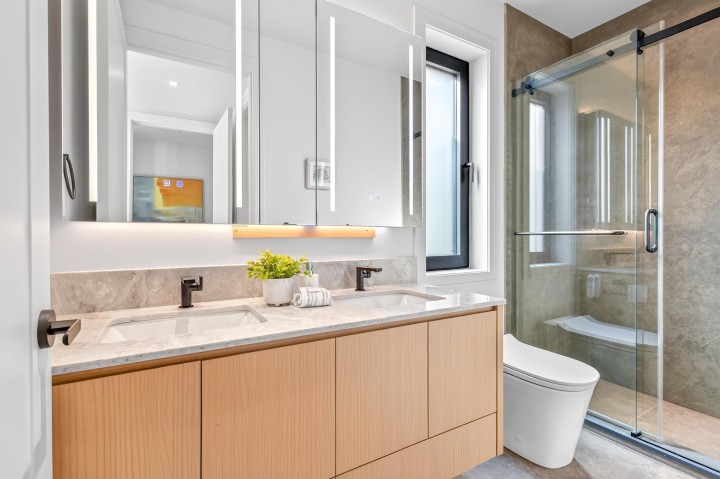Photo 16 at 2 - 3836 W 21st Avenue, Dunbar, Vancouver West