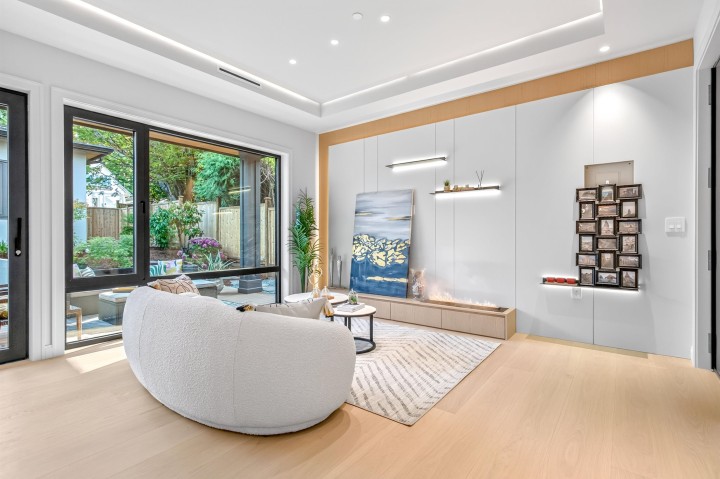 Photo 5 at 2 - 3836 W 21st Avenue, Dunbar, Vancouver West