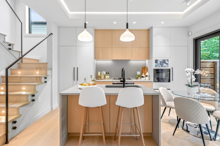 Photo 10 at 2 - 3836 W 21st Avenue, Dunbar, Vancouver West
