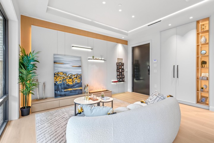 Photo 8 at 2 - 3836 W 21st Avenue, Dunbar, Vancouver West