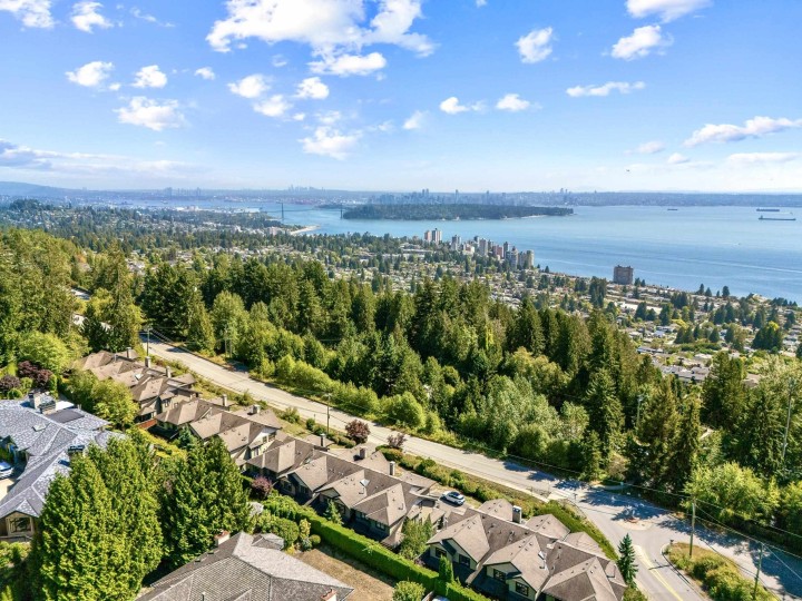 Photo 29 at 13 - 2555 Skilift Road, Chelsea Park, West Vancouver