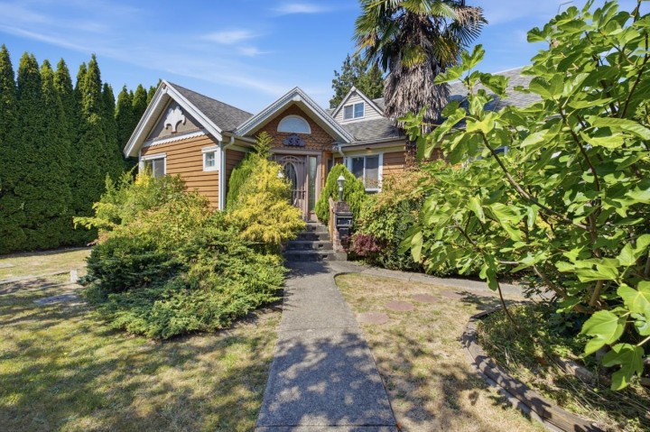 Photo 3 at 55 W King Edward Avenue, Cambie, Vancouver West