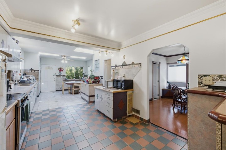 Photo 8 at 55 W King Edward Avenue, Cambie, Vancouver West
