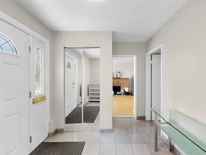 Photo 3 at 245 W 63rd Avenue, Marpole, Vancouver West
